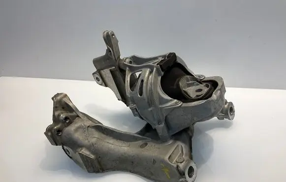 Audi Q5 SQ5 Engine mounting bracket 80A399296
