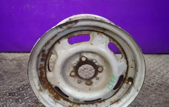 AC 428 R13 steel rim 