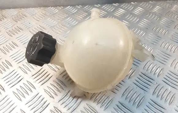 Citroen C4 Aircross Coolant expansion tank/reservoir