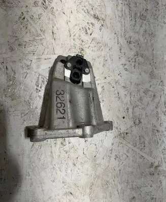 KIA Sportage Engine mounting bracket 812271 32621