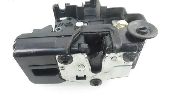 Chevrolet Captiva Rear door lock 