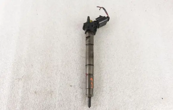 Audi A6 S6 C6 4F Fuel injector 0445115024 059130277S