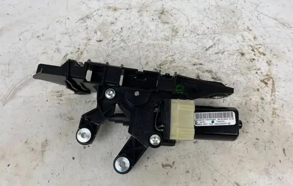 Audi S5 Facelift Seat belt adjustment motor 8F0857760