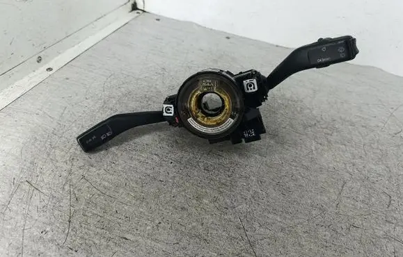 Audi A3 S3 8P Wiper turn signal indicator stalk/switch