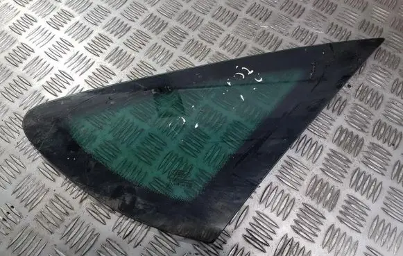 Ford Focus Rear side window as3