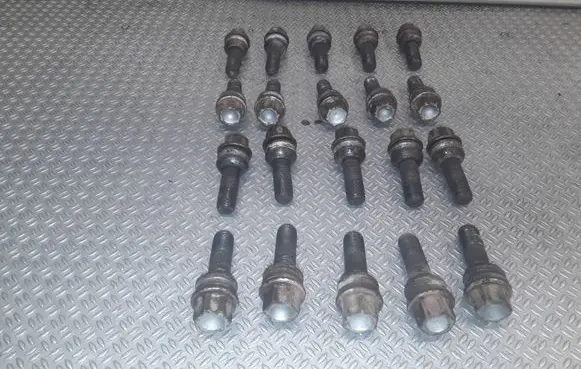 Nuts/bolts