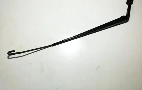 Toyota Avensis T250 Front wiper blade arm