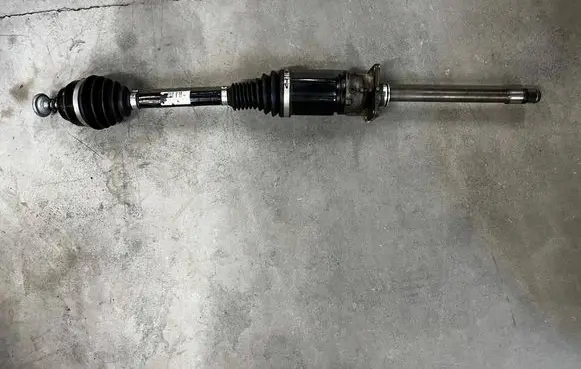 BMW M5 F90 Front driveshaft 31608062094 8062094