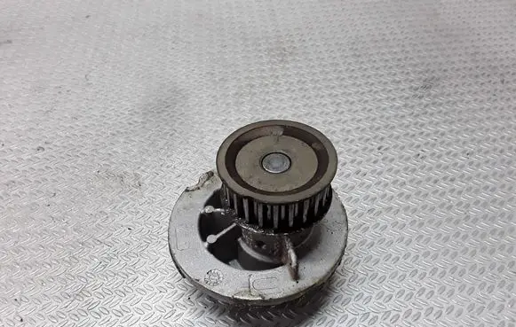 Opel Astra G Water pump
