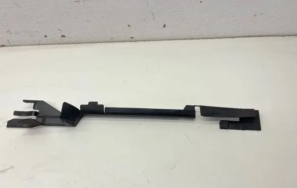 Volkswagen Golf VII Intercooler air guide/duct channel 5G0121332H
