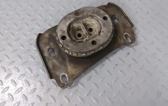 Citroen Jumpy Gearbox mount 9673768680