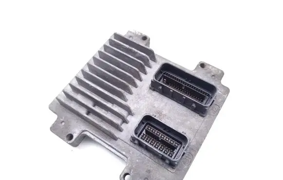 Opel Corsa D Engine control unit/module 55576691