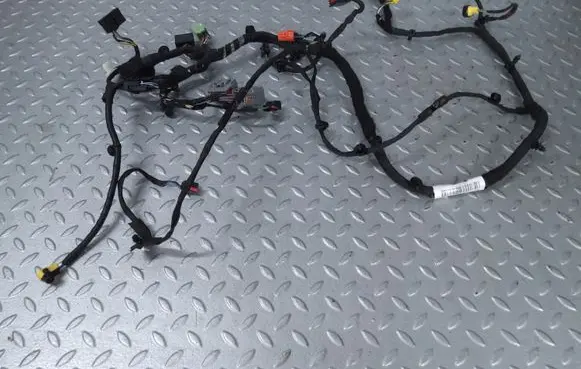 Land Rover Defender Seat wiring loom N8B214B719FHA M8B214B719FHA LR156024