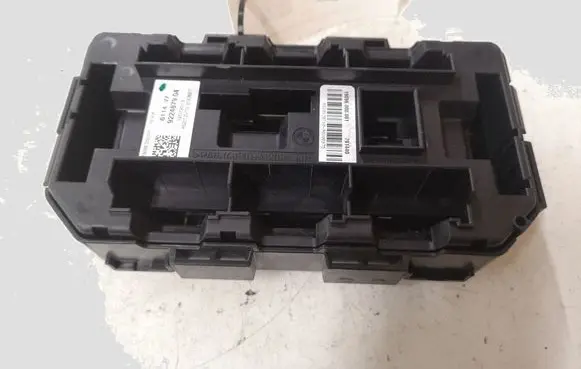 BMW 1 F20 F21 Fuse module 922487904 19098000001