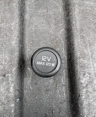 Volvo V60 12 V Socket (front) 32245600