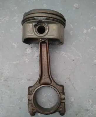 Porsche Boxster 986 Piston with connecting rod