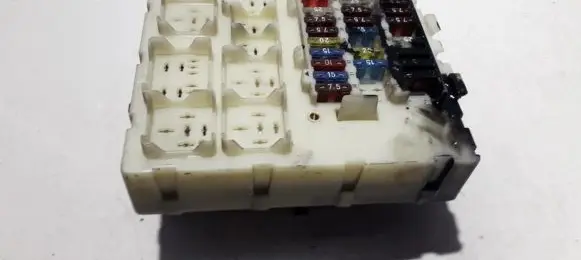 Ford Focus Fuse box set 518239801 98AG14A073CG