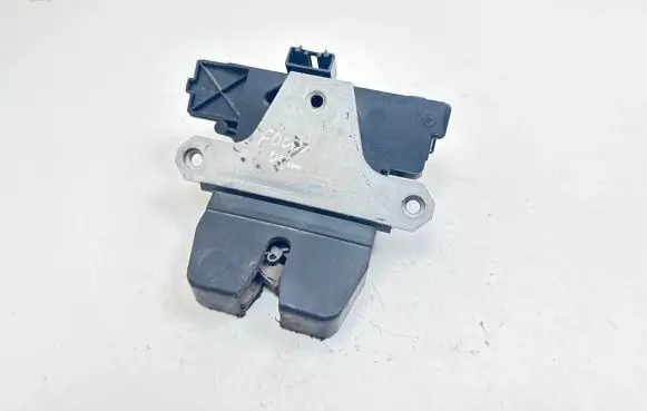 Ford Focus Tailgate/trunk/boot lock/catch/latch 01041111906