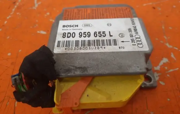 Audi A4 S4 B5 8D Airbag control unit/module 8D0959655L