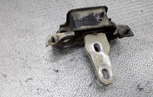 Ford Fiesta Engine mount bracket 8V517M121AE