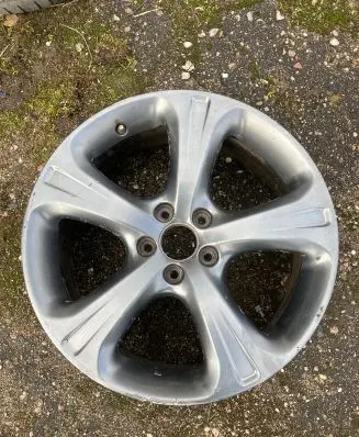 Honda CR-V R19 alloy rim 