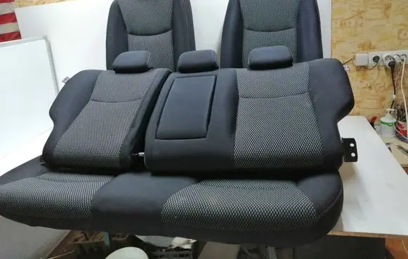 Nissan Pulsar Seat set 