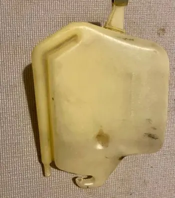 Mercedes-Benz 190 W201 Coolant expansion tank/reservoir 1245000449