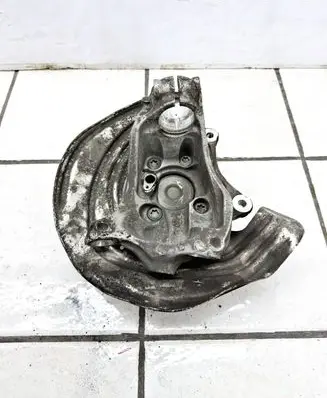 BMW 3 G20 G21 Front wheel hub spindle knuckle 