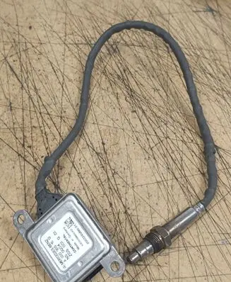 Mercedes-Benz ML W166 Lambda probe sensor A0009051512