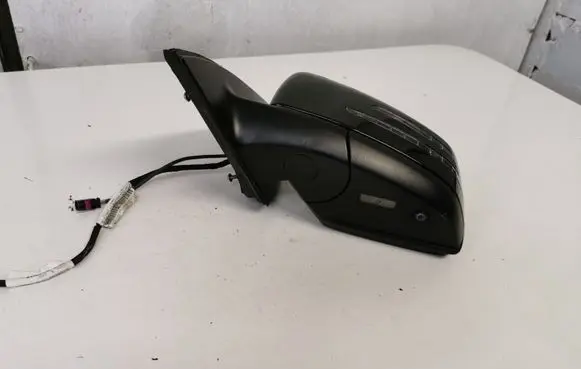Mercedes-Benz GLE (W166 - C292) Front door electric wing mirror A1668102101