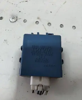 Toyota Picnic Door control unit/module 8598044011 0515003380