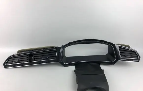Volkswagen Tiguan Dashboard trim 5NC819728 5NC819704