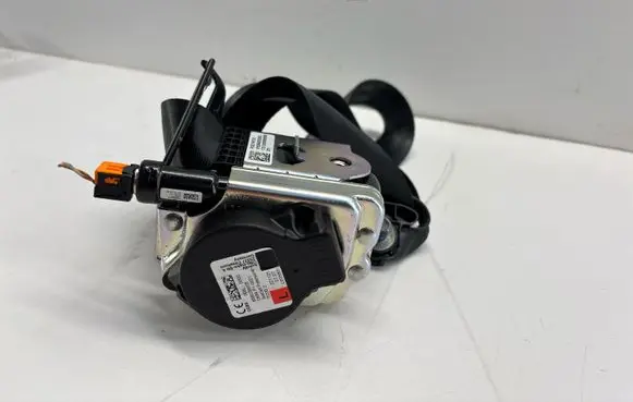 Volvo XC40 Front seatbelt 32149121