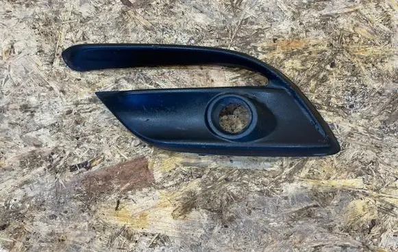 Mazda 3 III Front bumper lower grill BAJC-50C21 S2501M609