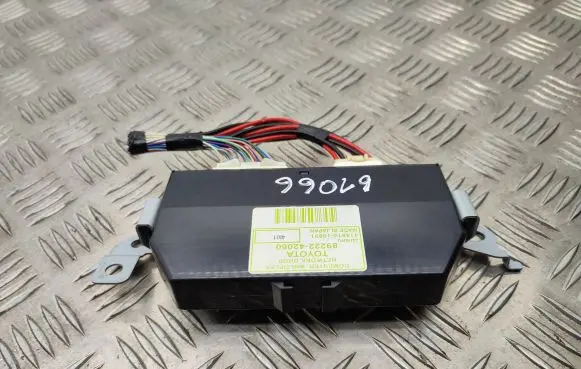 Toyota RAV 4 (XA40) Door control unit/module 8922242060 41481410891