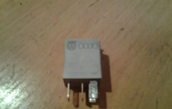 Volkswagen PASSAT B6 Other relay 1K0951253 V23374A1501X004