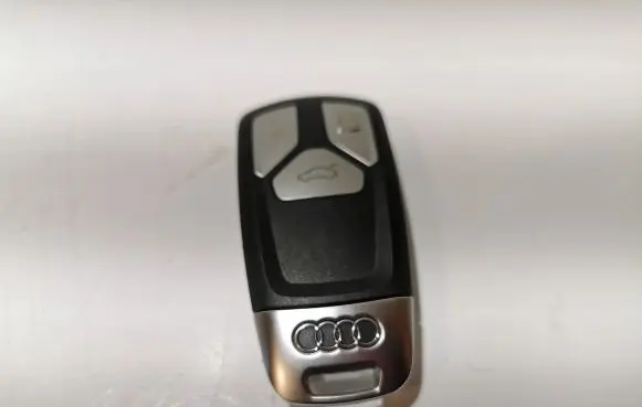 Audi A4 S4 B9 Ignition key/card 4M0959754CR