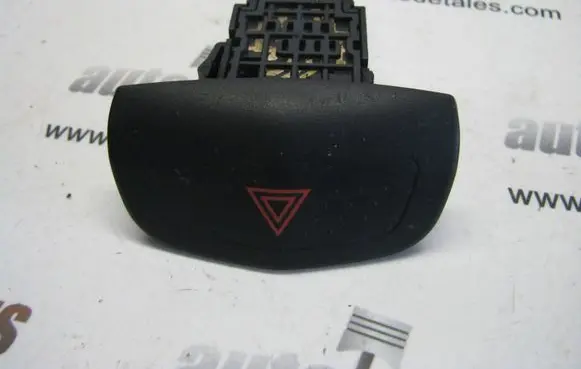 Nissan Primera Hazard light switch