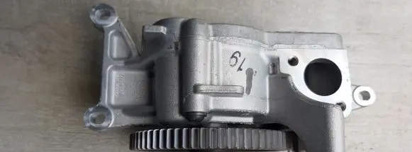 BMW Z4 E89 Oil pump 7838312-II