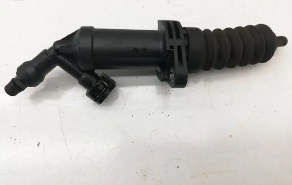 BMW 3 E90 E91 Clutch slave cylinder 6775872