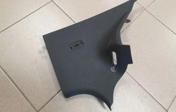 Mercedes-Benz C W205 (C) pillar trim