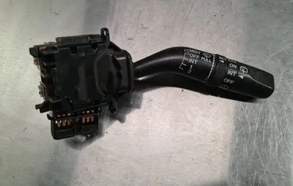 Mazda 626 Wiper control stalk 17B122