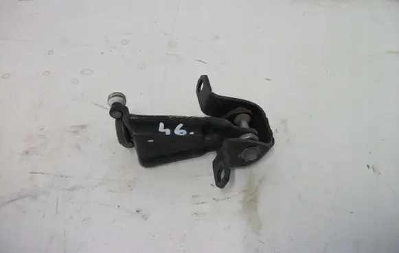 Mercedes-Benz Vito Viano W447 Sliding door middle roller runner A4477600247