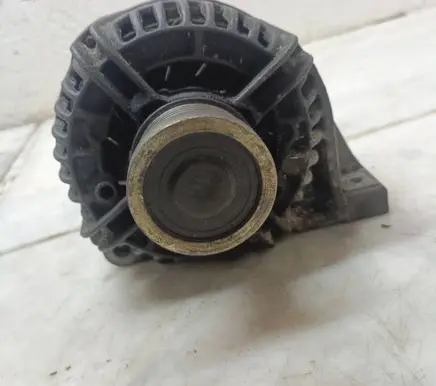 Volvo V70 Generator/alternator 8676498