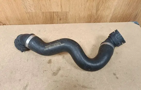 Mercedes-Benz GLC X253 C253 Engine coolant pipe/hose A2535019782