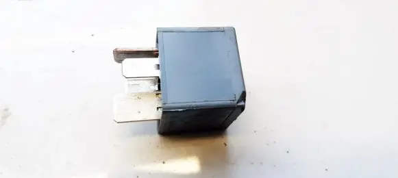 Ford Focus Other relay 5M5T14B192EA V23136J4X62