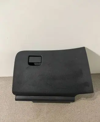 Nissan X-Trail T32 Glove box set 685104CC0A 685P34CC0A