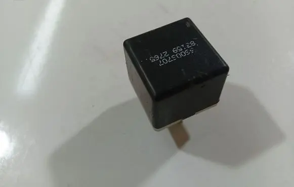 Chrysler Voyager Other relay 831592765
