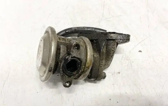 Audi A8 S8 D3 4E EGR valve 078131101n 078131165