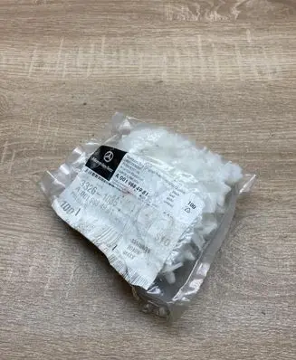 Mercedes-Benz 190 W201 Other exterior part A0019884981 100PCS